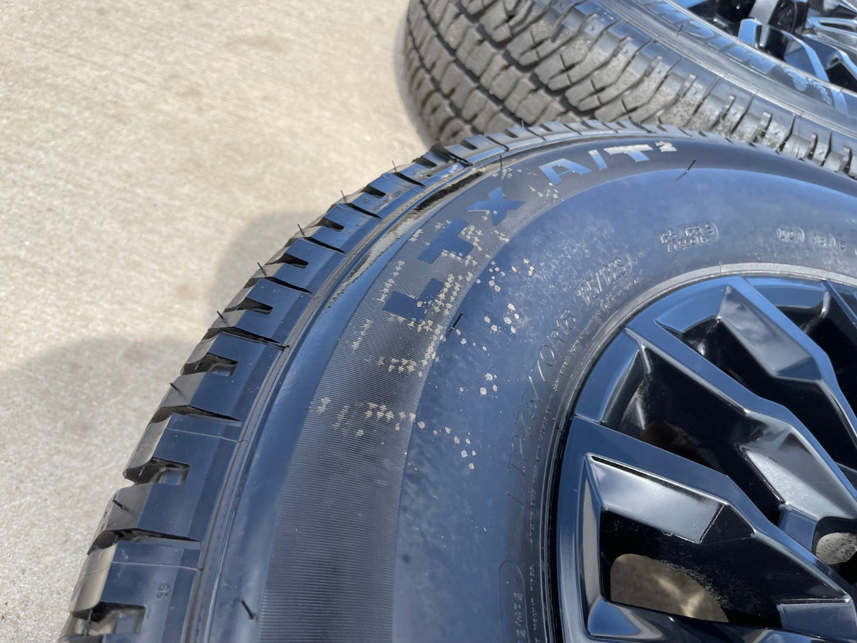 18" Chevy Silverado ALASKAN AT4X 2500 OEM 14031 wheels rims 2024 2025 2026 NEW Texas Truck Tire