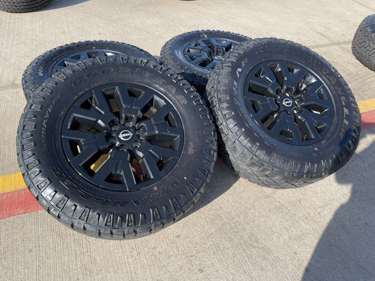 17" Nissan Frontier OEM Desert Runner 62832 wheels rims tires DURATRAC A/T Texas Truck Tire