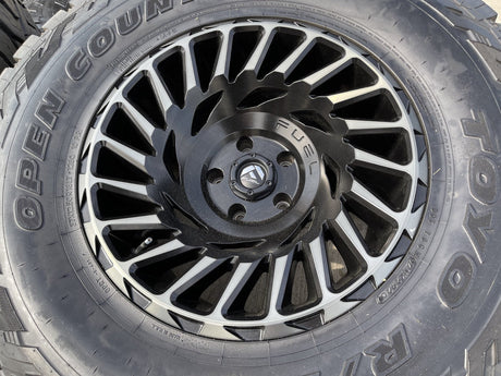 18" 18x10 Fuel CYCLONE D683 Jeep Wrangler wheels rims 5x5 5x127 TOYO R/T 37" Texas Truck Tire