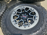 17" GMC Sierra Chevy Silverado OEM Beadlock wheels rims Canyon NEW Texas Truck Tire