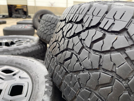 20" Chevy Silverado Trail Boss GMC AT4 2500 OEM 5946 wheels rims 2024 2025 2026 Texas Truck Tire