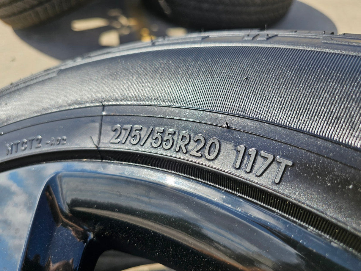 20" Chevy Silverado 1500 Tahoe Suburban OEM wheels rims 5652 5754 tires GMC Texas Truck Tire