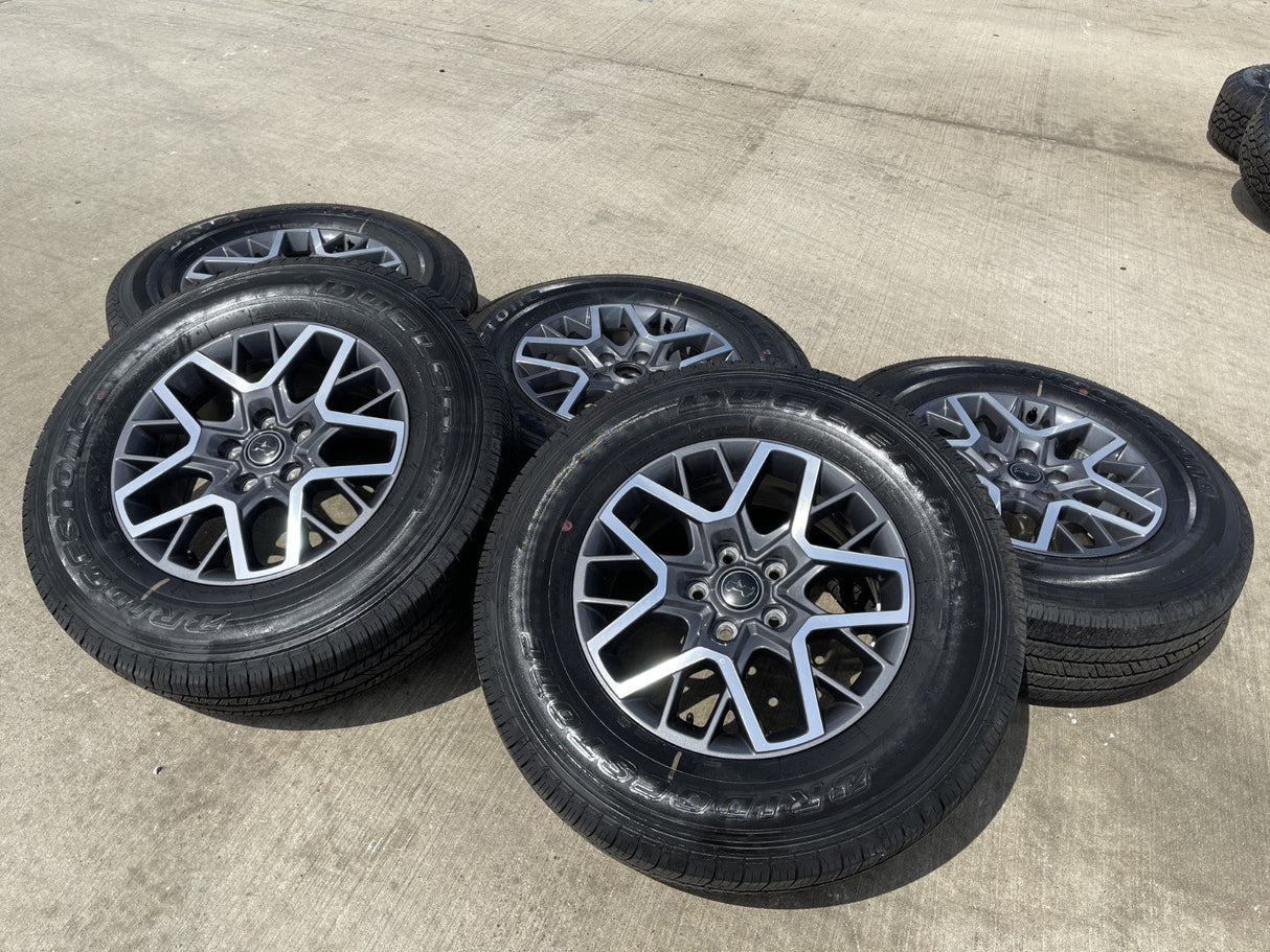 18" Jeep Wrangler Grand Cherokee Gladiator OEM 9331 wheels rims 2025 2026 NEW Texas Truck Tire