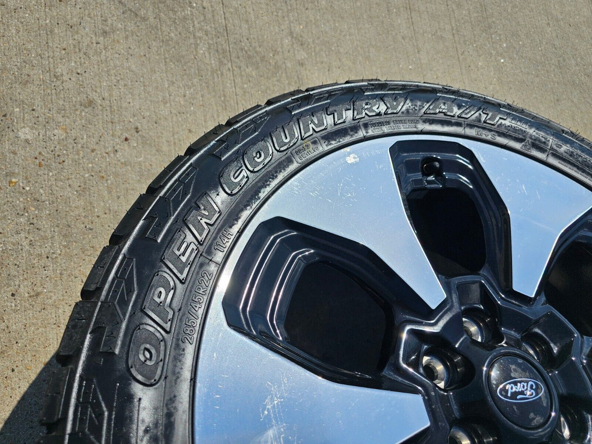 22" Ford F-150 Lightning LIMITED OEM rims wheels 10472 Expedition TOYO A/T Texas Truck Tire