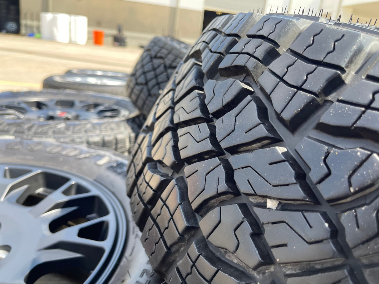 18" Toyota Tacoma 4Runner TRD Pro OEM 95973 wheels rims 2024 2025 2026 Texas Truck Tire