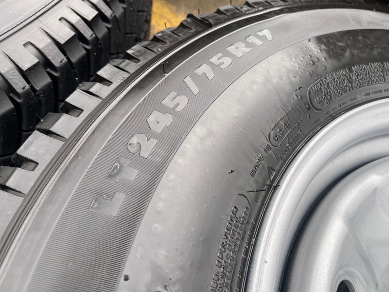 17" Ford F-250 F-350 OEM 3828 wheels rims tires MICHELIN LTX A/T2 NEW Texas Truck Tire