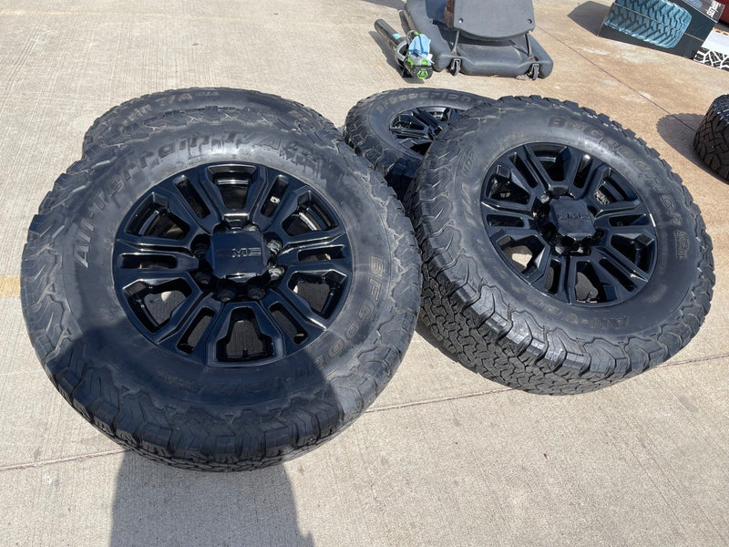 20" GMC Sierra Chevy 2500 OEM 5957 BLACK DIAMOND wheels rims tires BFG 37" Texas Truck Tire