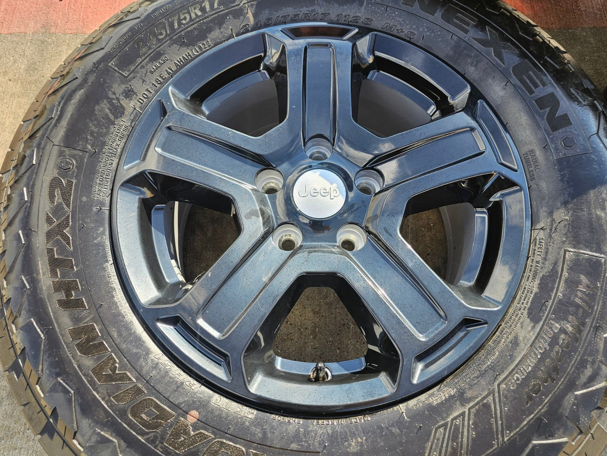 17" Jeep Wrangler Rubicon OEM wheels rims 9216 Gladiator tires NEXEN NEW Texas Truck Tire