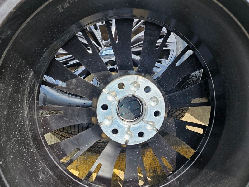 22" Cadillac Escalade V V600 Platinum OEM ORIGINAL wheels rims 2025 2026 NEW Texas Truck Tire