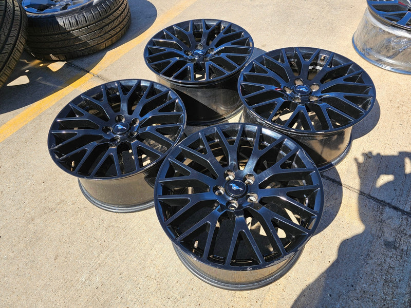 19" Ford Mustang GT Performance Track Pack OEM 10036 10038 wheels rims Texas Truck Tire