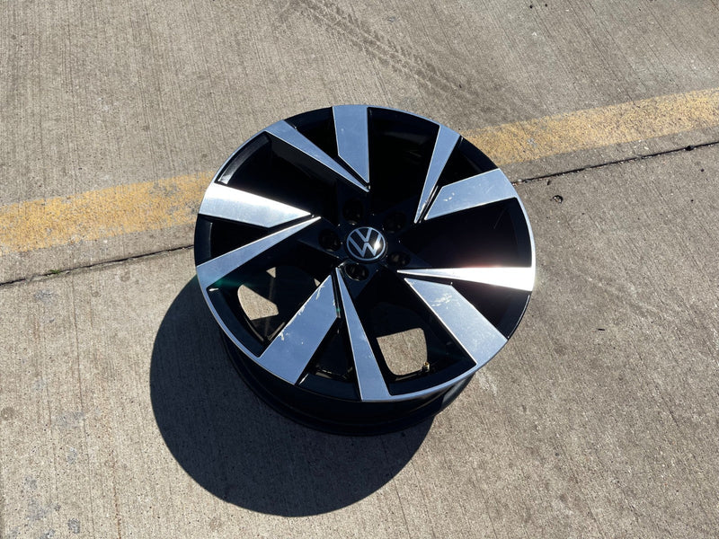 18" VW Atlas OEM wheel rim 70080 Audi Q7 Q8 Spare Texas Truck Tire