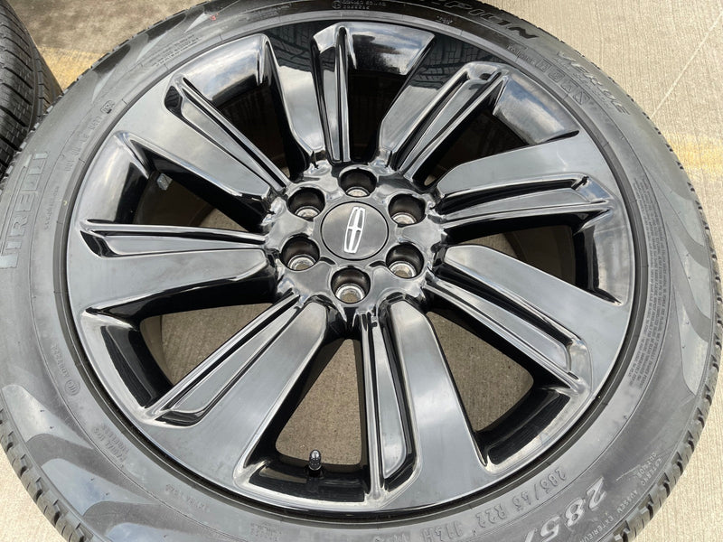 22" Lincoln Navigator OEM rims wheels Black Label 95384 10496 tires PIRELLI NEW Texas Truck Tire