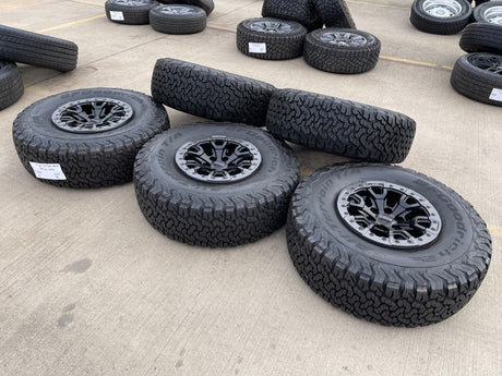 17" Ford F-150 Raptor Bronco R OEM BEADLOCK 51222 rims wheels 2025 2026 NEW 37" Texas Truck Tire