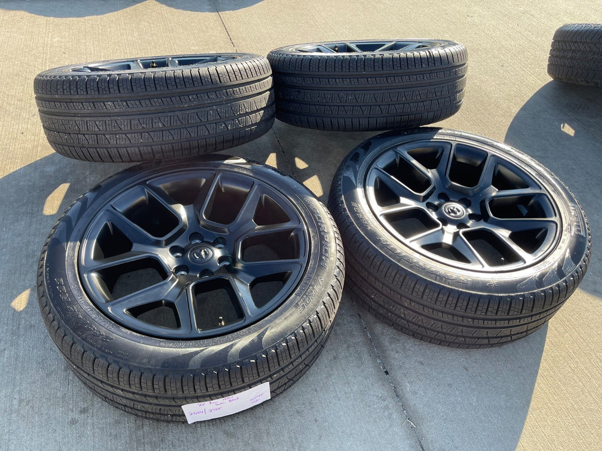 22" Dodge Ram 1500 OEM LIMITED Laramie wheels rims black 2725 2684 PIRELLI NEW Texas Truck Tire