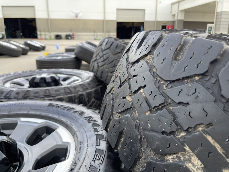 18" Ford F-250 F-350 OEM TREMOR rims wheels 10482 tires 35" DURATRAC R/T Texas Truck Tire