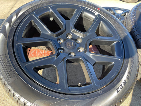 22" Dodge Ram 1500 OEM LIMITED Laramie wheels rims black 2725 2684 PIRELLI NEW Texas Truck Tire