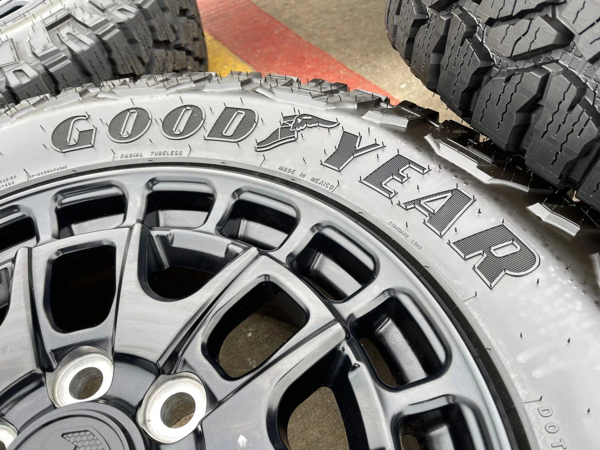 18" Toyota Tundra TSS T FORCE TRD OEM black wheels rims Sequoia 2025 2026 NEW Texas Truck Tire