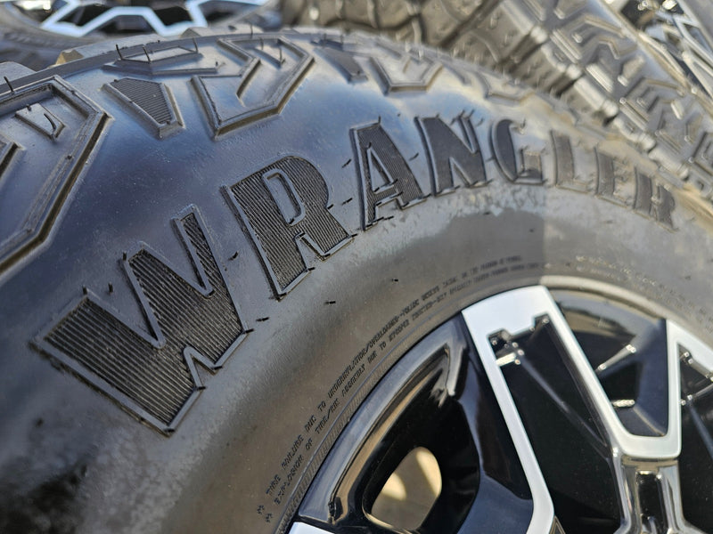 18" GMC Sierra AT4X Chevy Trail Boss 2500 OEM 14136 wheels rims GOODYEAR 35" Texas Truck Tire