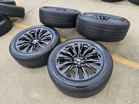 22" Cadillac Escalade V V600 Platinum OEM ORIGINAL wheel rim 2023 2024 2025 NEW Texas Truck Tire