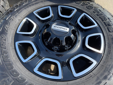 20" Ford F-250 F-350 OEM 10486 Lariat wheels rims 2024 2025 2026 TOYO 35" Texas Truck Tire
