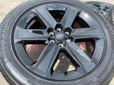 22" Ford F-150 LOBO LARIAT OEM black rims wheels tires Expedition 2026 2027 NEW Texas Truck Tire