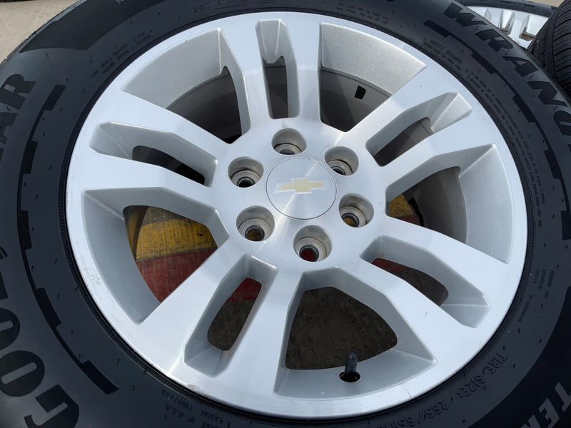 18" Chevy Silverado Suburban Tahoe OEM 5646 wheels rims Yukon Sierra GOODYEAR Texas Truck Tire