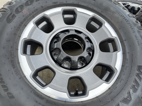 18" Ford F-250 F-350 OEM TREMOR rims wheels 10482 tires 35" DURATRAC R/T Texas Truck Tire