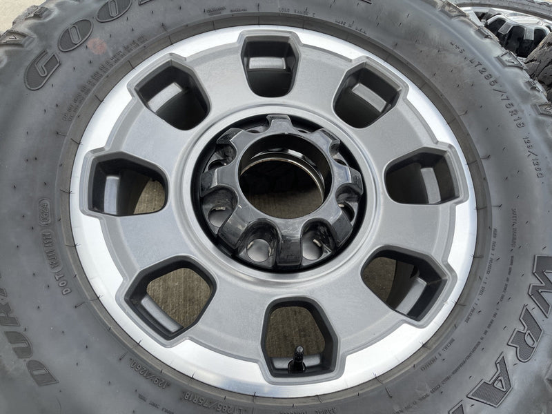 18" Ford F-250 F-350 OEM TREMOR rims wheels 10482 tires 35" DURATRAC R/T Texas Truck Tire