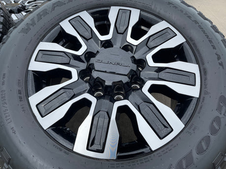 20" GMC Sierra DENALI ULTIMATE 2500 3500 OEM wheels rims 5958 14138 tires Texas Truck Tire