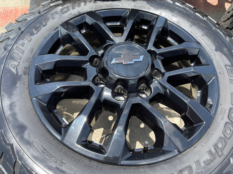 20" Chevy Silverado Trail Boss GMC AT4 2500 OEM 94030 wheels rims NEW BFG KO3 Texas Truck Tire