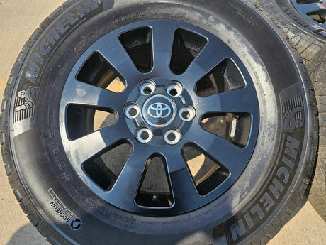 18" Toyota Land Cruiser OEM TRD black wheels rims 95952 Tundra Sequoia Texas Truck Tire