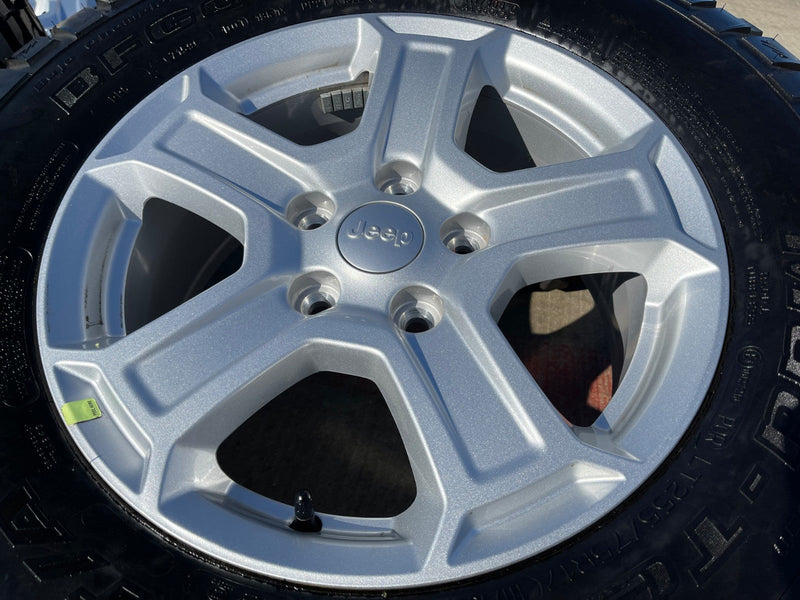 17" Jeep Wrangler Rubicon OEM wheels rims 9216 Gladiator BFG KM2 M/T Texas Truck Tire