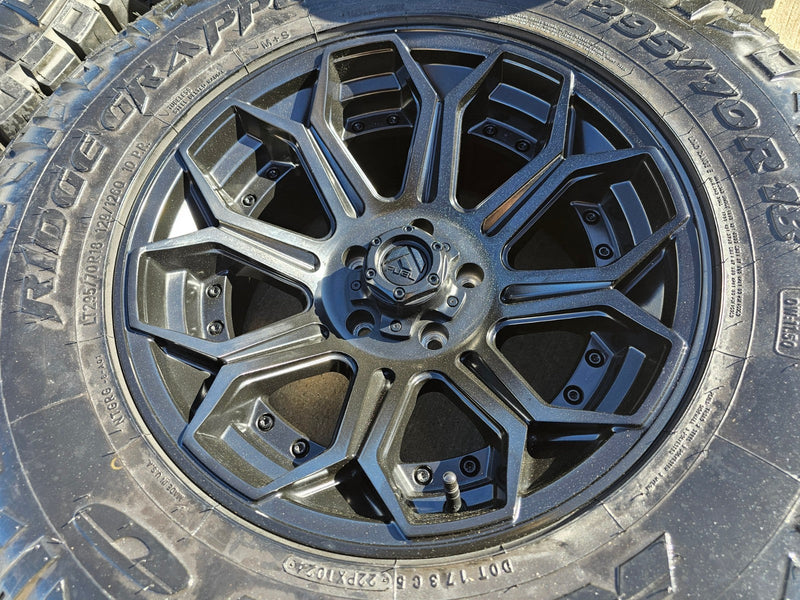 18x9 Fuel Siege D706 Jeep Sequoia black wheels rims -12 NITRO Texas Truck Tire