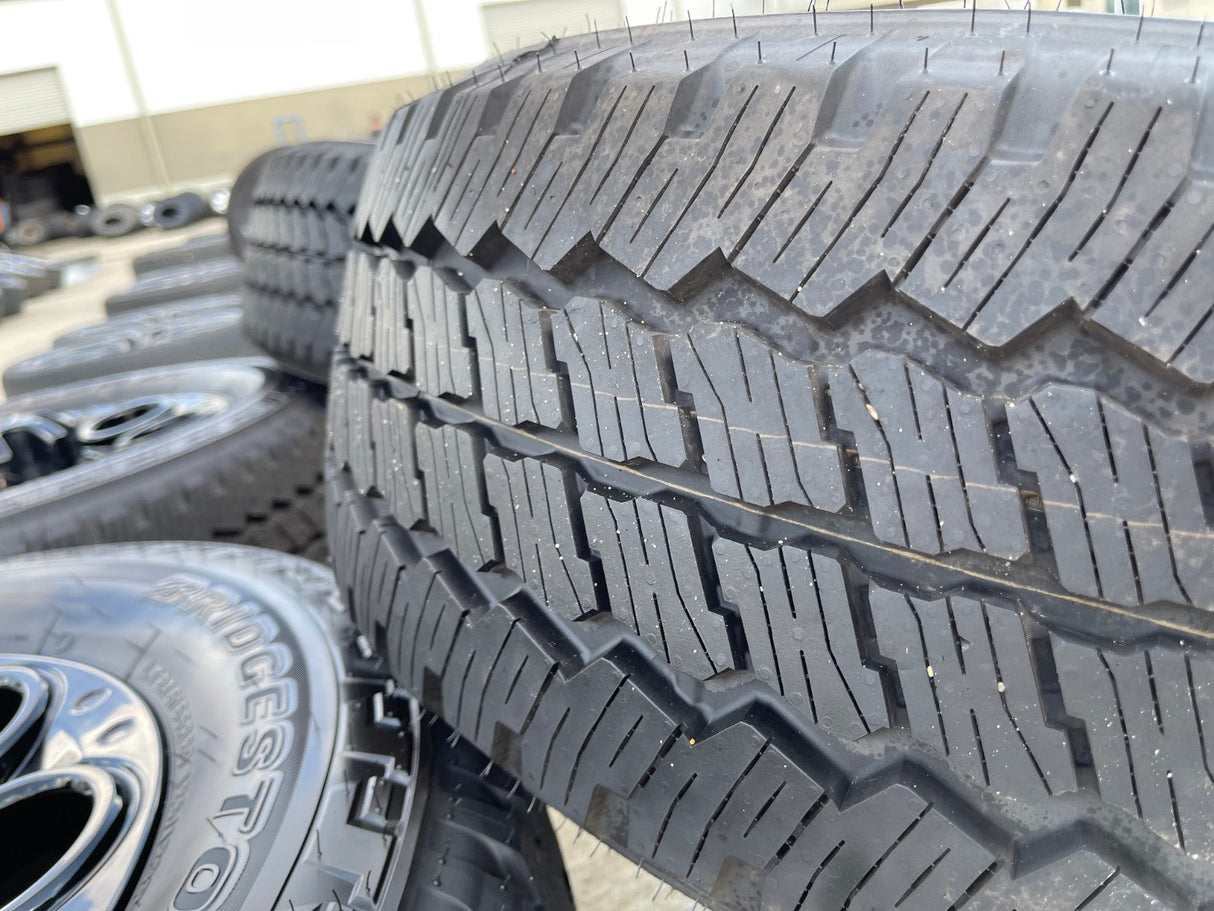 20" Ford F-250 F-350 OEM black Lariat 10299 10484 wheels rims 2024 2025 2026 NEW Texas Truck Tire