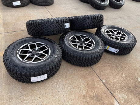 17" Jeep Wrangler Rubicon OEM 95730 9327 wheels rims Gladiator GOODYEAR 33" NEW Texas Truck Tire