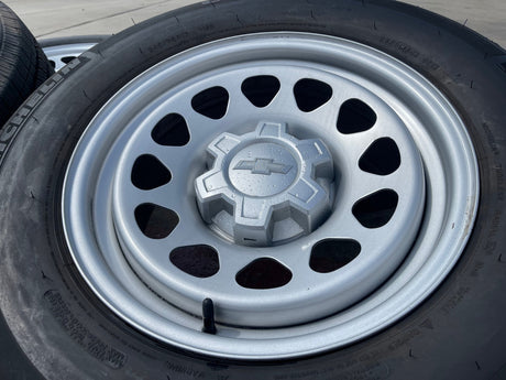 17" Chevy Silverado Sierra OEM wheels rims Tahoe Colorado 8130 Canyon MICHELIN Texas Truck Tire