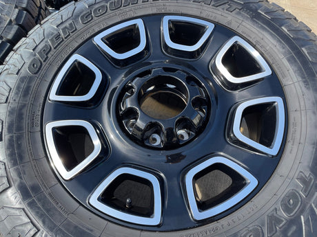 20" Ford F-250 F-350 OEM 10486 Lariat wheels rims 2024 2025 2026 TOYO 35" Texas Truck Tire