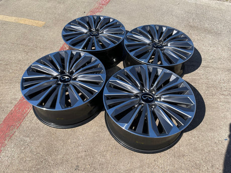 (1) 22" Infiniti QX80 QX56 Nissan Titan Armada OEM 94236 wheel rim 2025 2026 Texas Truck Tire