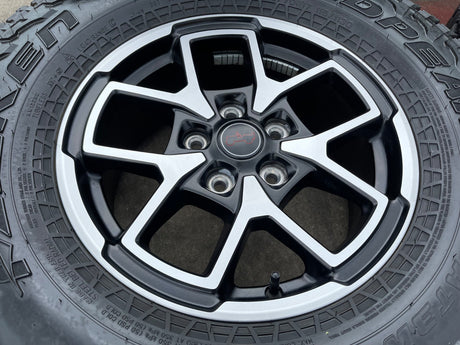 17" Jeep Wrangler Rubicon OEM 95730 9327 wheels rims Gladiator FALKEN A/T 33" Texas Truck Tire