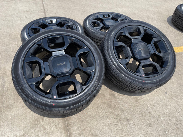 20" Kia Sorento X-PRO OEM wheels rims tires Telluride Sedona 2024 2025 2026 NEW Texas Truck Tire