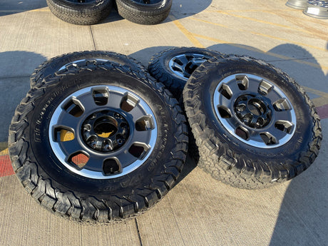18" Ford F-250 F-350 OEM TREMOR rims wheels 10482 BFG KO2 A/T Texas Truck Tire
