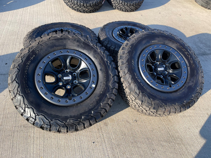 17" Ford F-150 Raptor OEM BEADLOCK rims wheels 10459 95210 BFG KO2 35" tires Texas Truck Tire