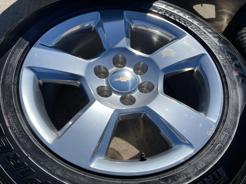 20" Chevy Silverado 1500 Tahoe Suburban OEM wheels rims 5652 tires PIRELLI A/T Texas Truck Tire