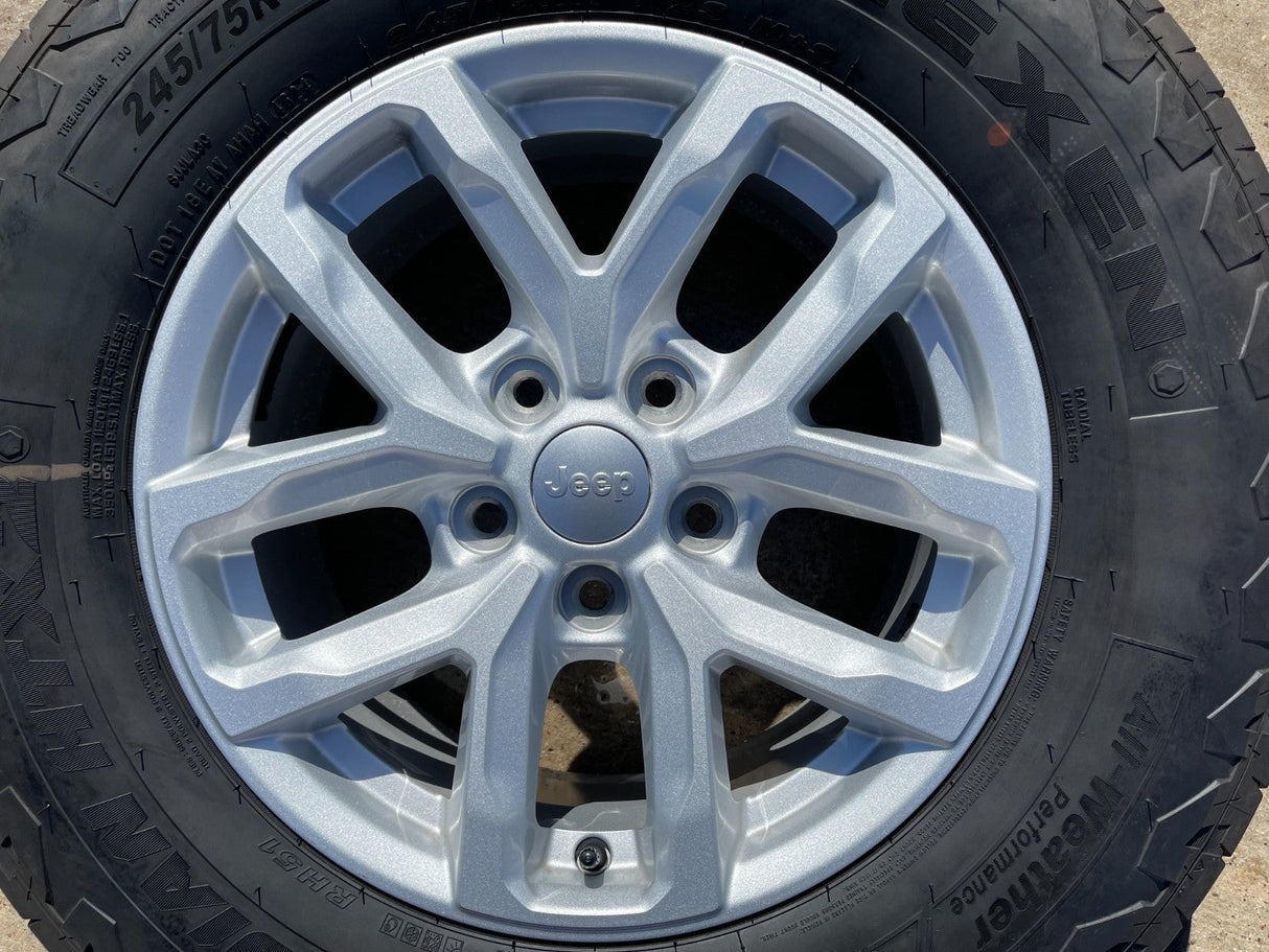 17" Jeep Gladiator RUBICON OEM wheel rim 9301 95329 Wrangler spare NEXEN NEW Texas Truck Tire