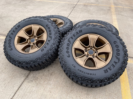 17" Jeep Wrangler Rubicon OEM 96226 wheels rims Gladiator GOODYEAR  A/T 33" NEW Texas Truck Tire