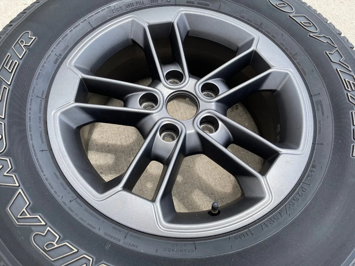 17" Jeep Wrangler Gladiator OEM 9158 9197 wheel rim GRAY spare Texas Truck Tire