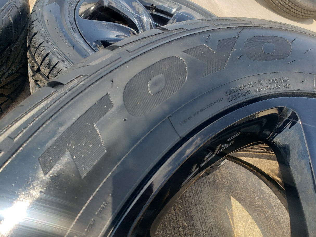 20" Jeep Grand Cherokee SRT Trackhawk OEM 9139 wheels rims tires NEW Texas Truck Tire