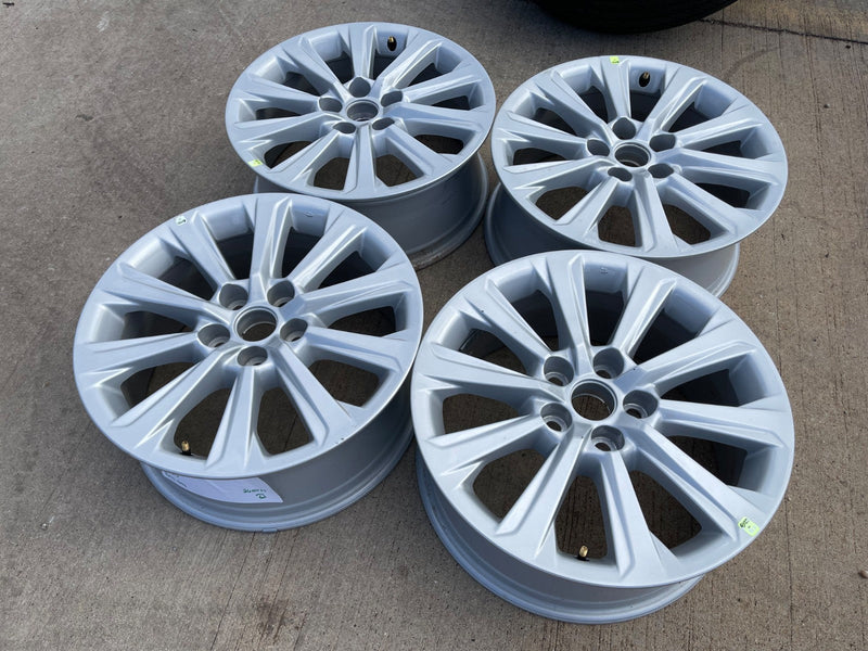 18" Toyota Grand Highlander OEM 10525 wheels rims Lexus TX350 Texas Truck Tire