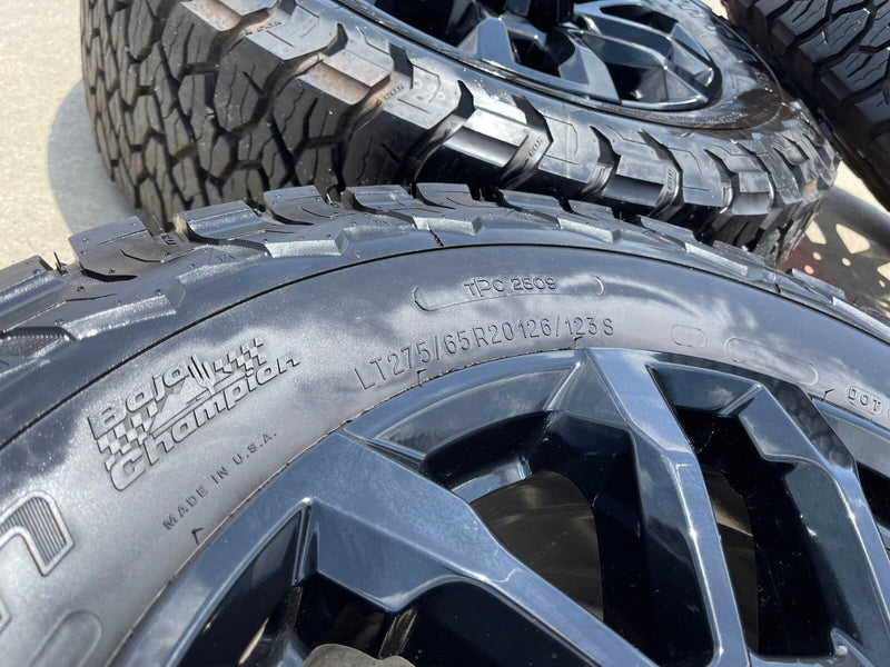20" Chevy Silverado Trail Boss GMC AT4 2500 OEM 94030 wheels rims NEW BFG KO3 Texas Truck Tire