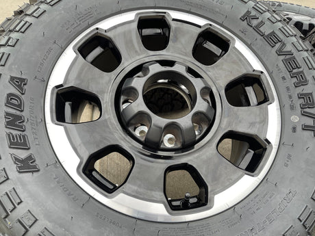 18" Ford F-250 F-350 OEM TREMOR rims wheels 10482 KENDA KLEVER R/T 33" NEW Texas Truck Tire